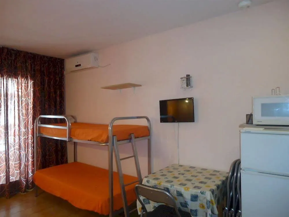 Apartamentos Acapulco Family Resort contacts